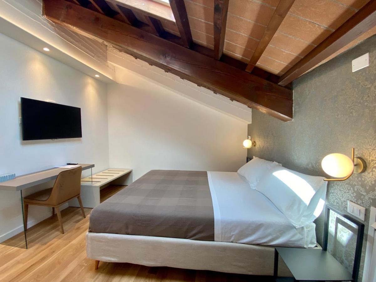 Residenza D'Epoca Dei Fondachi Hotel ซาร์ซานา ภายนอก รูปภาพ